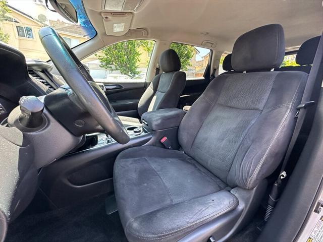 used 2016 Nissan Pathfinder car, priced at $9,995