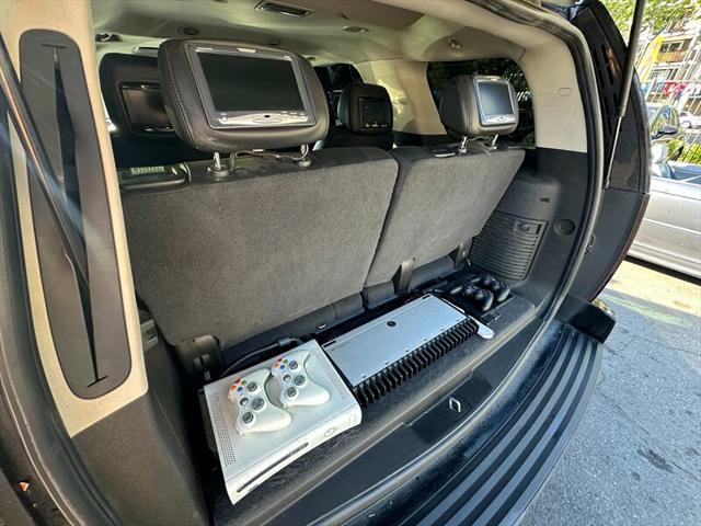 used 2007 Cadillac Escalade car, priced at $10,995
