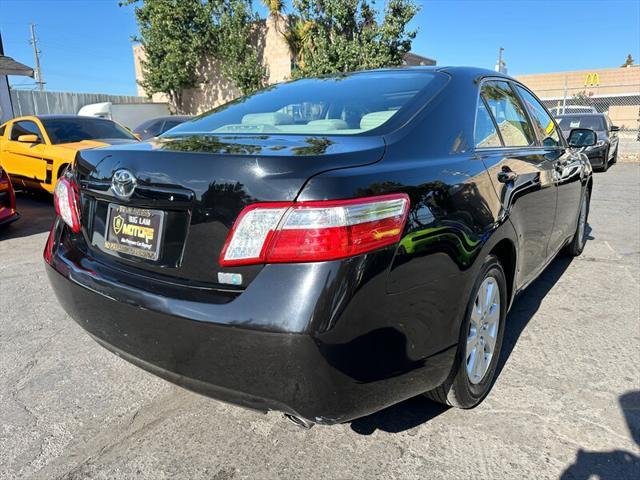 used 2007 Toyota Camry Hybrid car, priced at $6,995