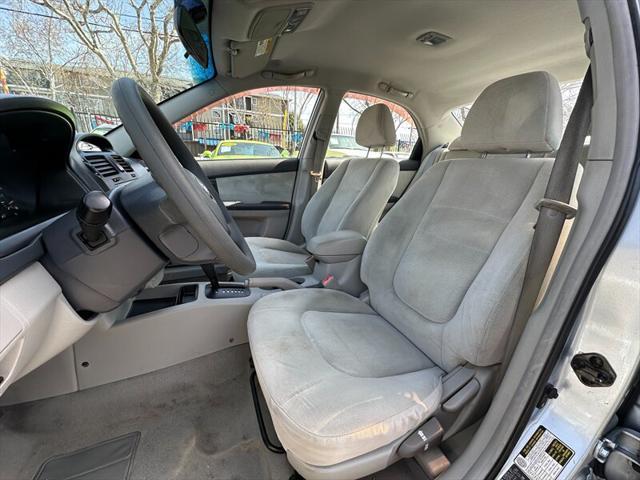 used 2006 Kia Spectra car, priced at $3,995