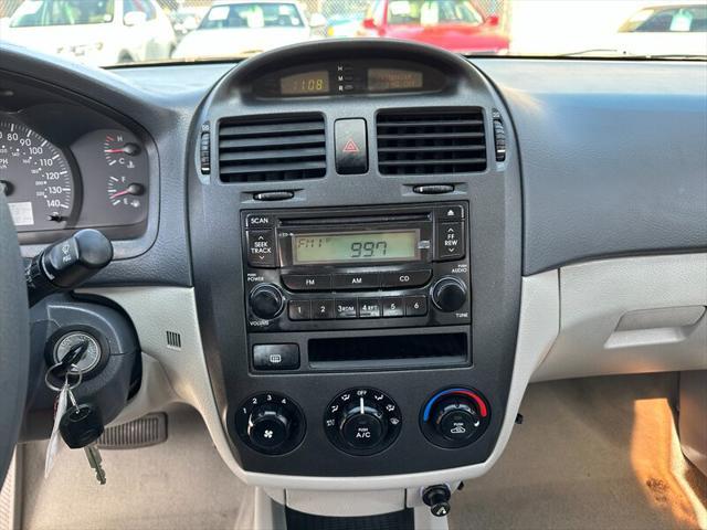 used 2006 Kia Spectra car, priced at $3,995
