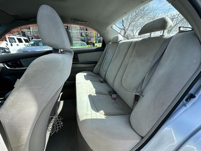 used 2006 Kia Spectra car, priced at $3,995