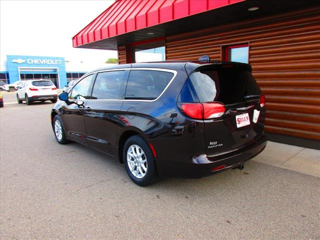 used 2017 Chrysler Pacifica car, priced at $11,999