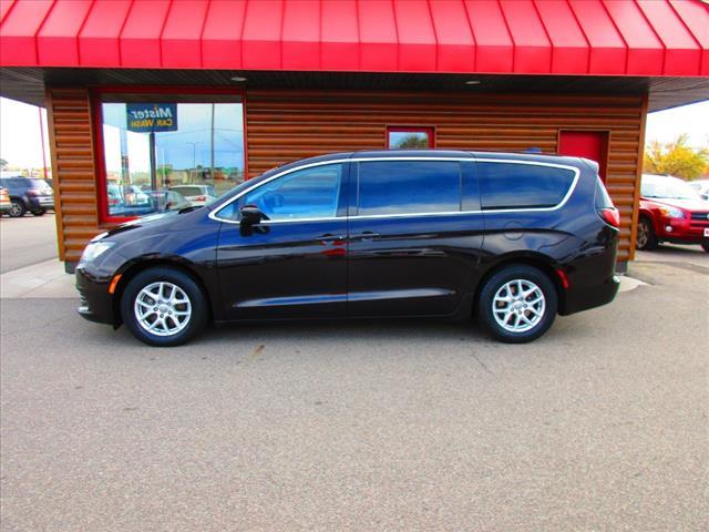 used 2017 Chrysler Pacifica car, priced at $11,999