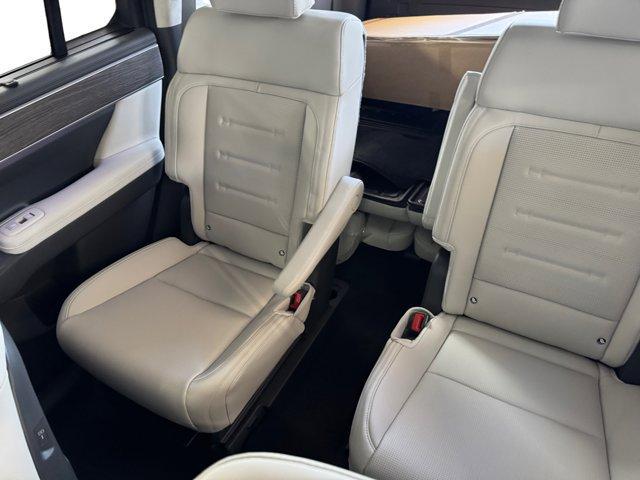 new 2025 Hyundai SANTA FE HEV car, priced at $48,184