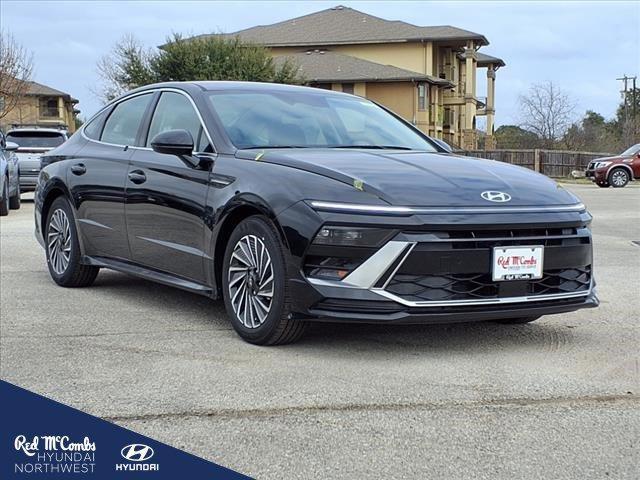 new 2025 Hyundai Sonata Hybrid car, priced at $31,680