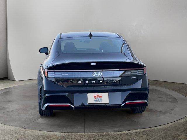 new 2025 Hyundai Sonata Hybrid car, priced at $30,670