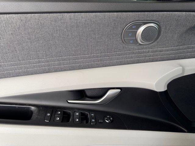 new 2025 Hyundai ELANTRA HEV car