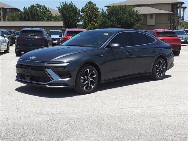 new 2024 Hyundai Sonata car, priced at $28,235