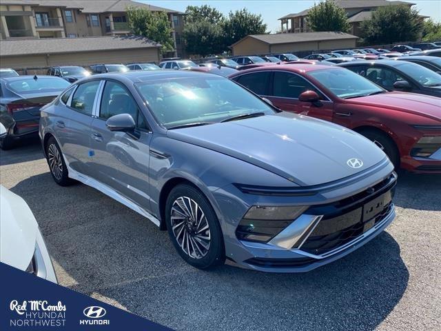 new 2024 Hyundai Sonata Hybrid car, priced at $37,890