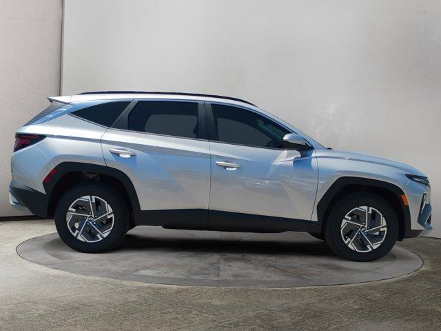 new 2025 Hyundai TUCSON Hybrid car, priced at $34,760