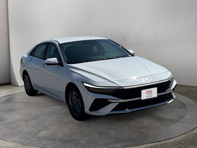 new 2025 Hyundai ELANTRA HEV car, priced at $27,605