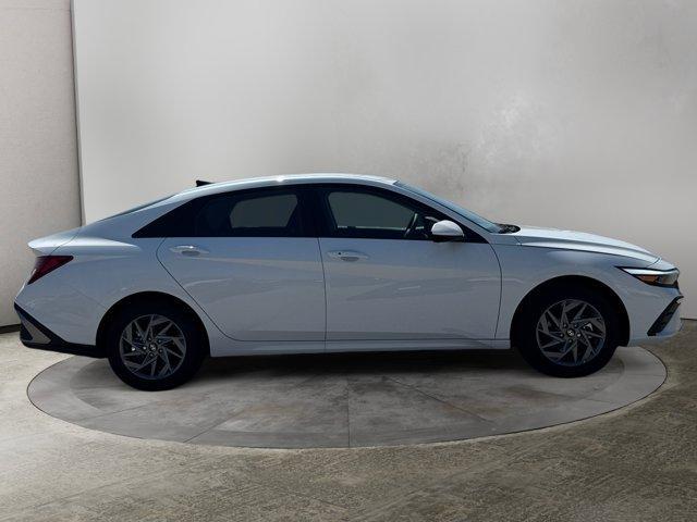 new 2025 Hyundai ELANTRA HEV car, priced at $27,605