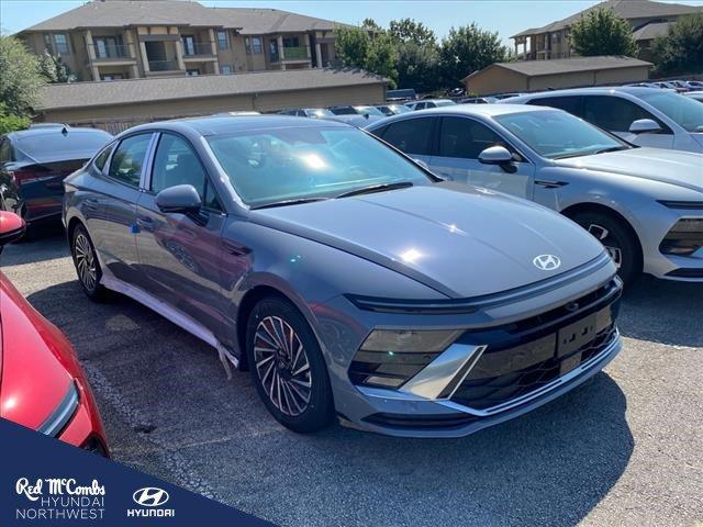 new 2024 Hyundai Sonata Hybrid car, priced at $37,930