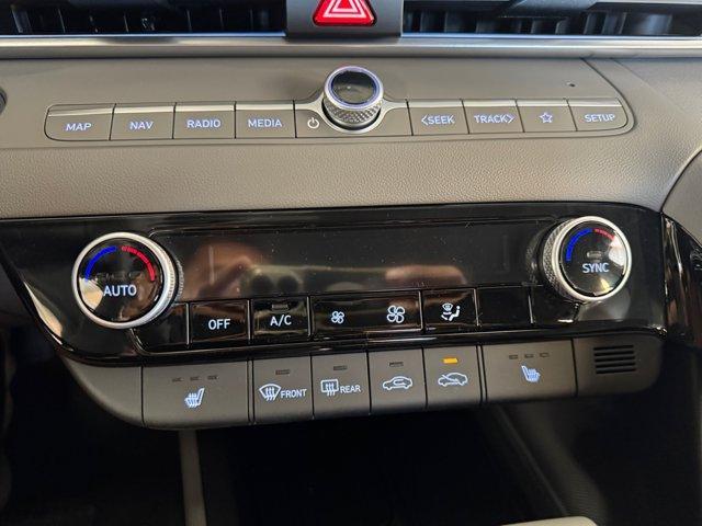 new 2025 Hyundai Elantra car, priced at $26,605