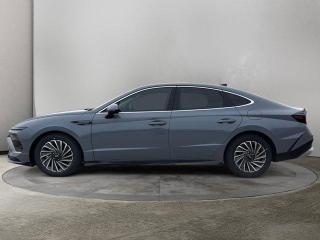 new 2025 Hyundai Sonata Hybrid car, priced at $30,670