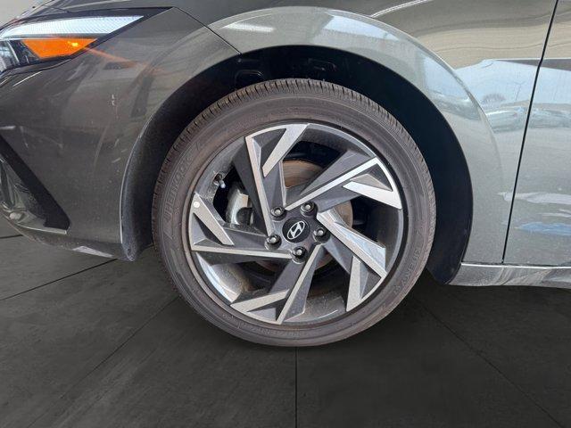 new 2025 Hyundai Elantra car, priced at $26,885