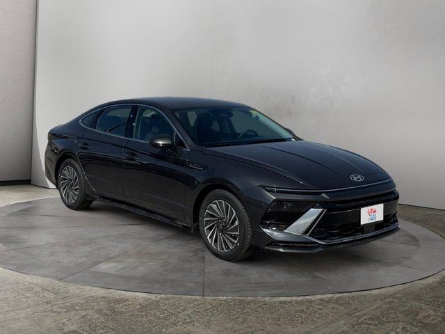 new 2025 Hyundai Sonata Hybrid car, priced at $30,885