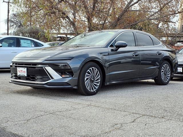 new 2025 Hyundai Sonata Hybrid car, priced at $38,155