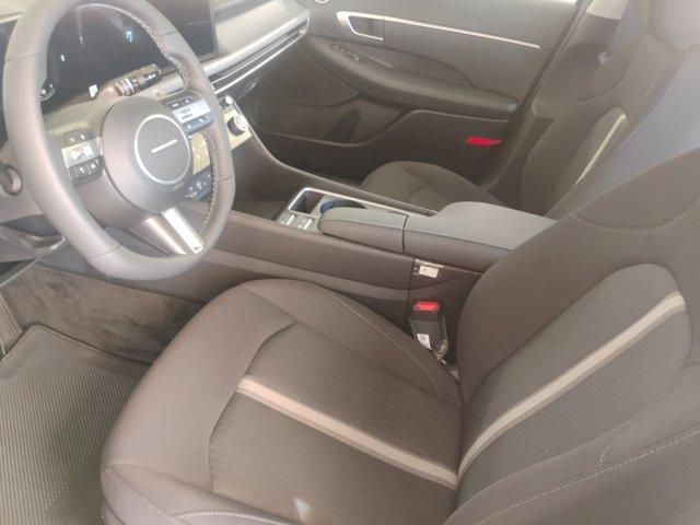 new 2025 Hyundai Sonata Hybrid car, priced at $30,670