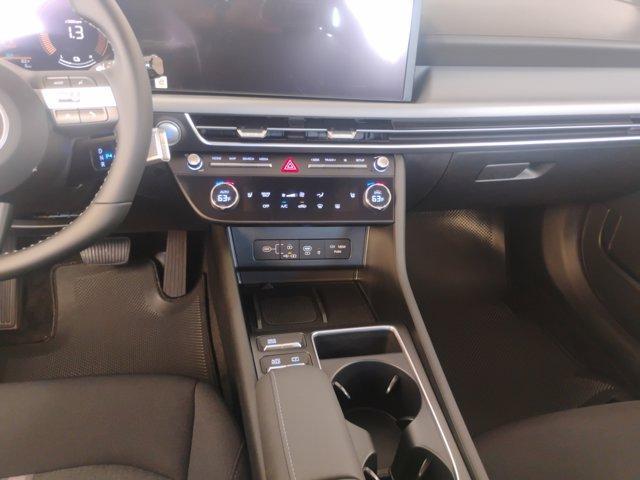 new 2025 Hyundai Sonata Hybrid car, priced at $30,670