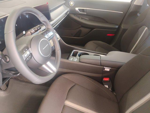 new 2025 Hyundai Sonata Hybrid car, priced at $30,670