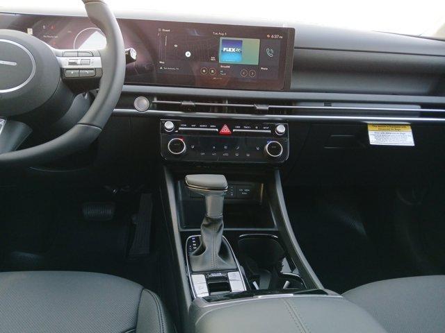 new 2025 Hyundai Tucson car, priced at $33,320