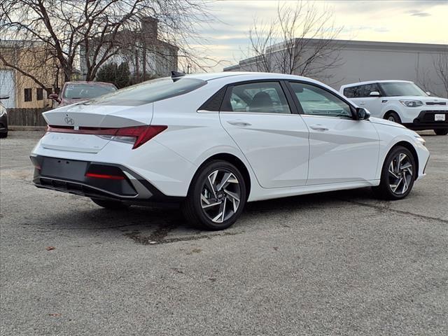 new 2025 Hyundai Elantra HEV car, priced at $31,565