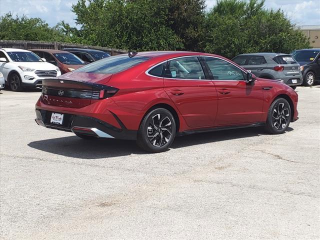 new 2024 Hyundai Sonata car, priced at $28,220