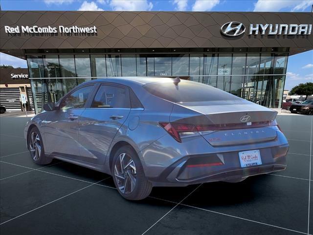 new 2024 Hyundai Elantra car