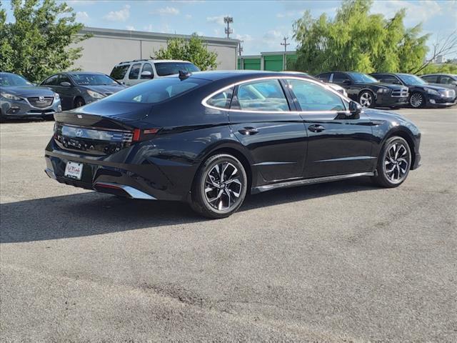 new 2024 Hyundai Sonata car, priced at $28,235