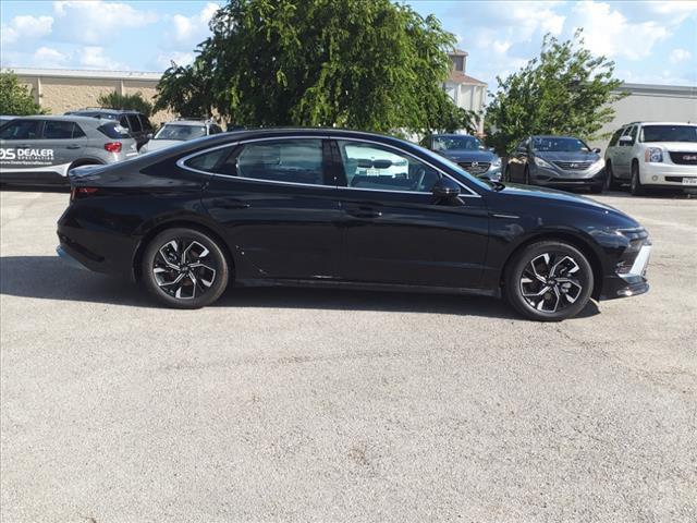 new 2024 Hyundai Sonata car, priced at $28,235