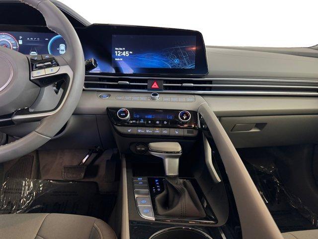 new 2024 Hyundai Elantra car, priced at $22,805