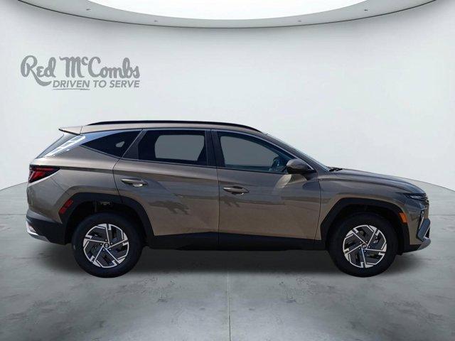 new 2025 Hyundai TUCSON Hybrid car, priced at $31,990
