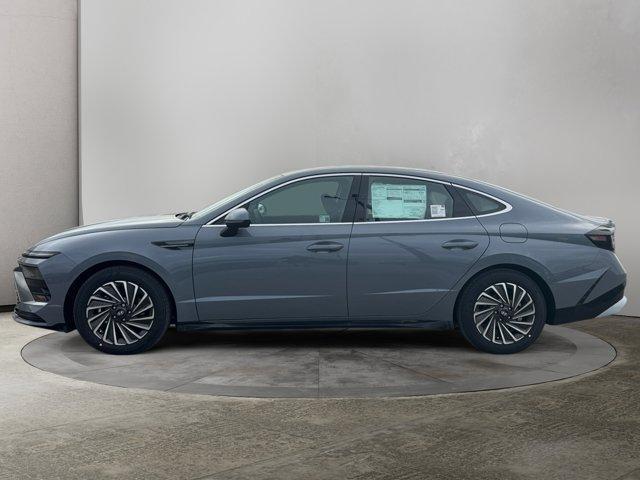 new 2025 Hyundai Sonata Hybrid car, priced at $31,670