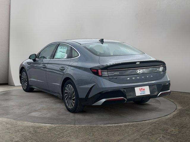 new 2025 Hyundai Sonata Hybrid car, priced at $31,670