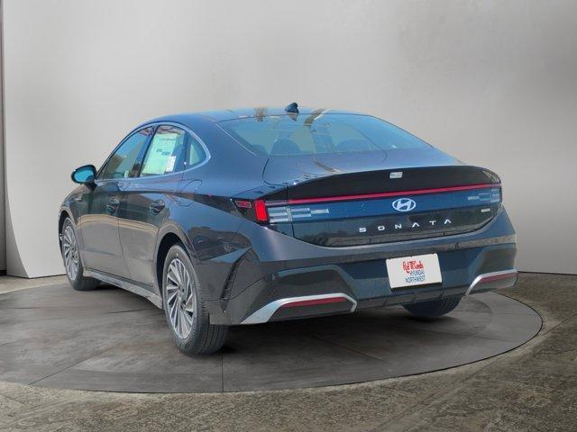 new 2025 Hyundai Sonata Hybrid car, priced at $30,670