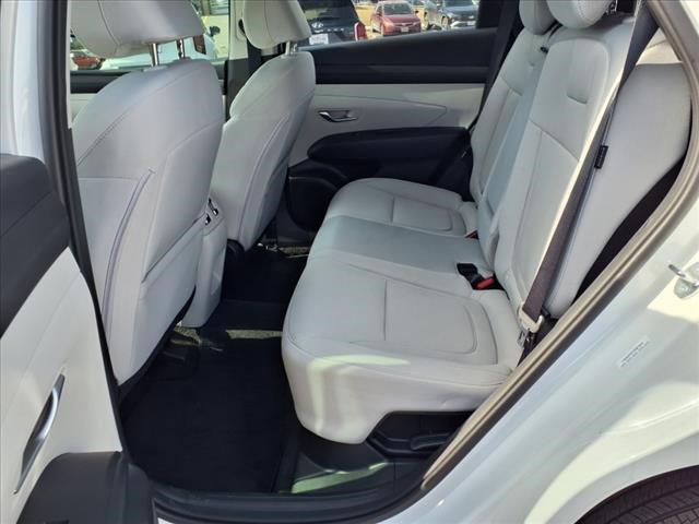 new 2025 Hyundai TUCSON Hybrid car, priced at $32,215