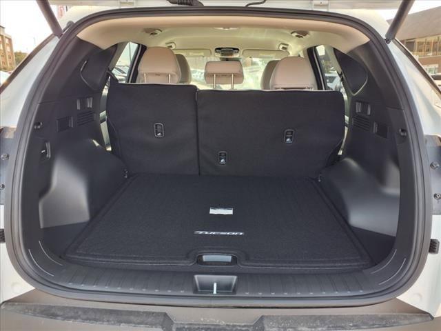 new 2025 Hyundai TUCSON Hybrid car, priced at $32,215
