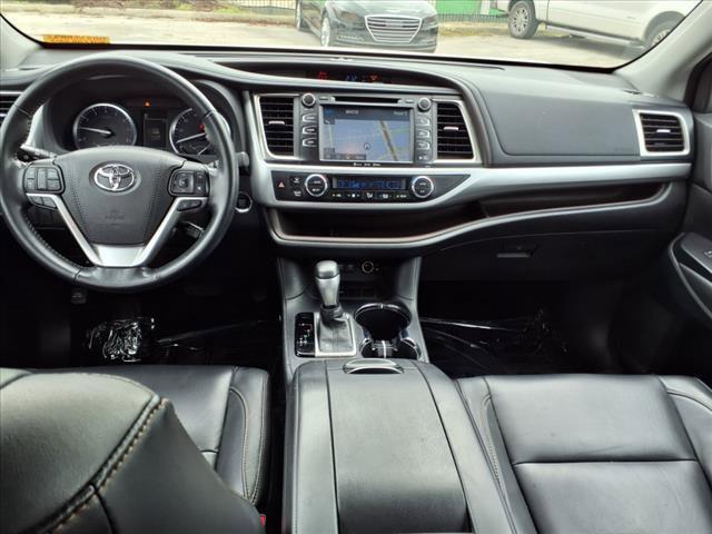 used 2018 Toyota Highlander car, priced at $25,972