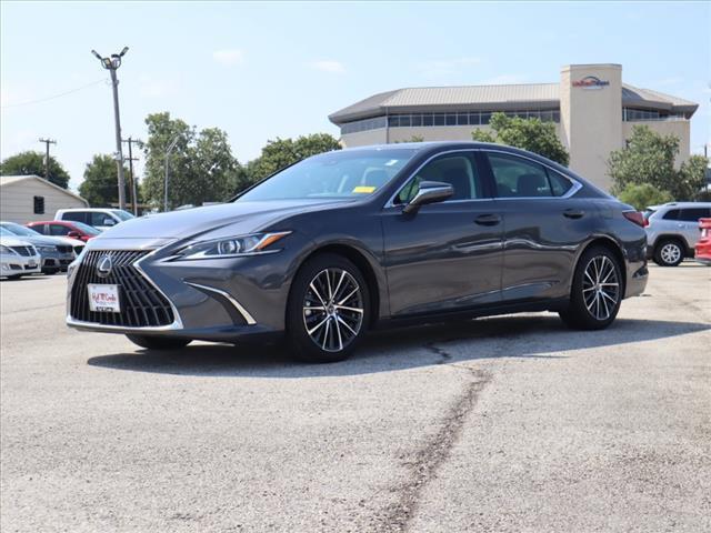 used 2022 Lexus ES 350 car, priced at $32,981