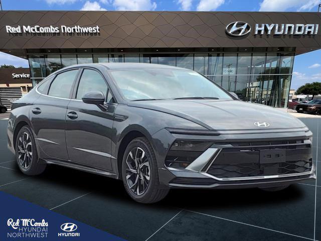 new 2024 Hyundai Sonata car, priced at $28,205