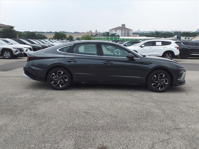 new 2024 Hyundai Sonata car, priced at $28,205