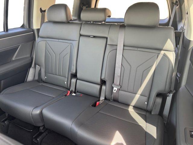 new 2025 Hyundai Santa Fe car, priced at $39,285