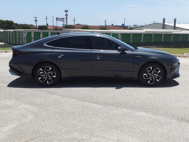 new 2024 Hyundai Sonata car, priced at $28,235