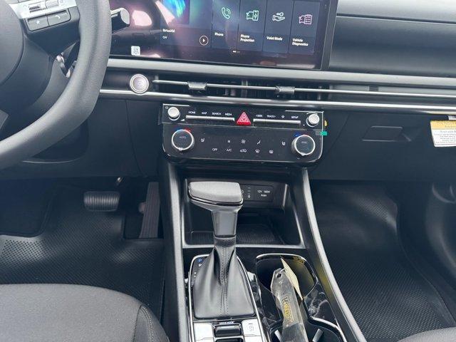 new 2025 Hyundai Tucson car, priced at $30,590