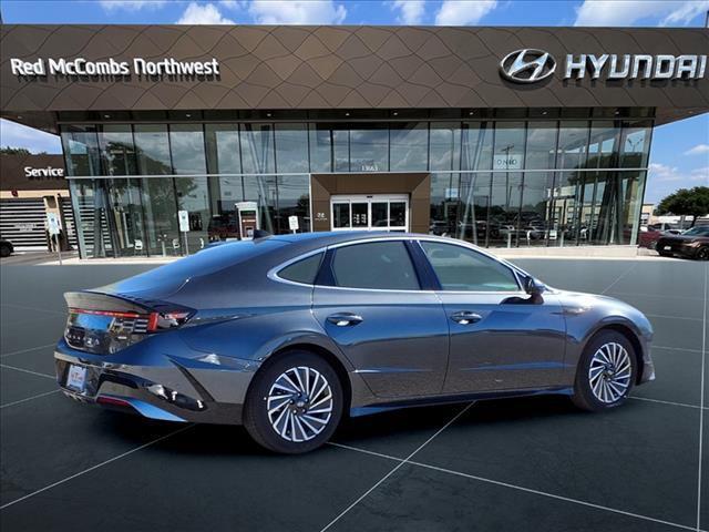 new 2025 Hyundai Sonata Hybrid car, priced at $38,660