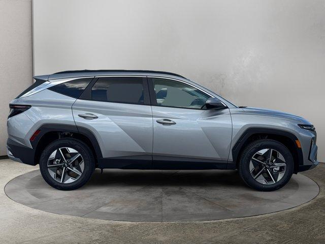 new 2025 Hyundai TUCSON Hybrid car, priced at $37,060