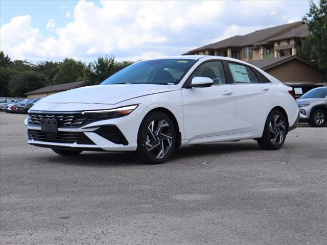 new 2024 Hyundai Elantra car, priced at $27,060