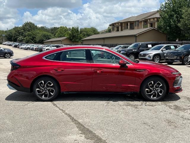 new 2024 Hyundai Sonata car, priced at $28,220